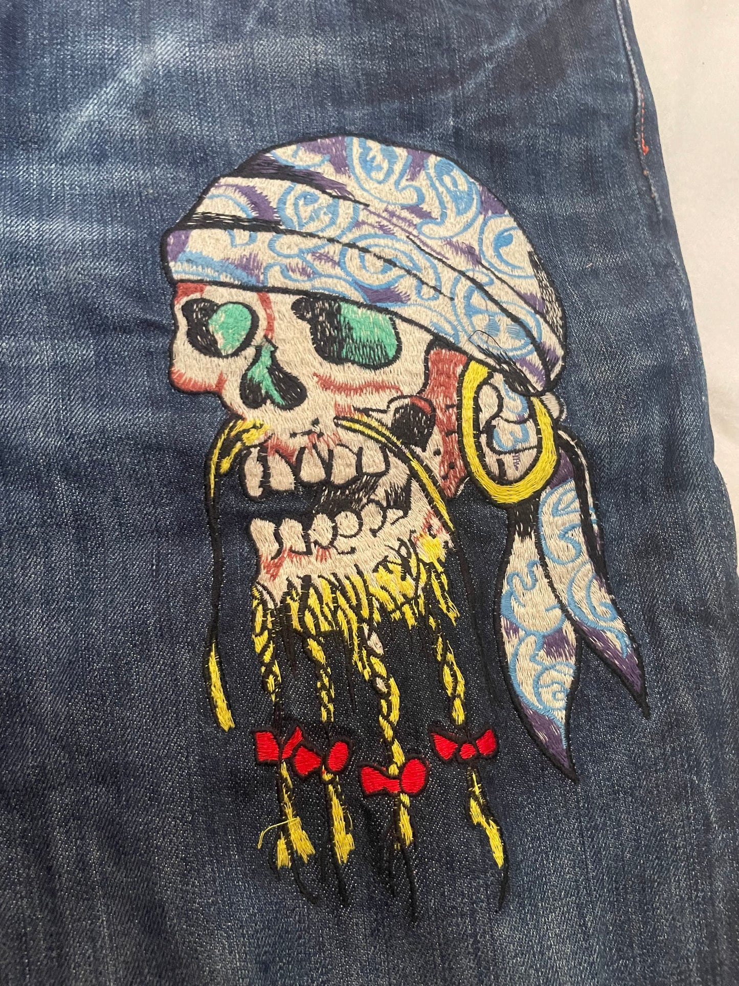 Ed Hardy Embroidered Jorts 36’